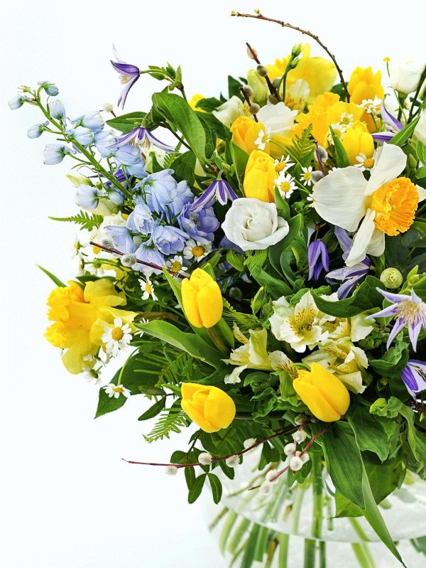 монобукет нарциссы