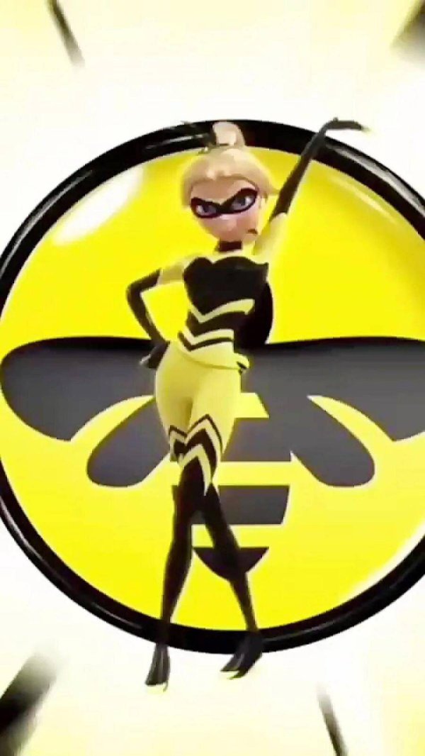 хлоя квин би