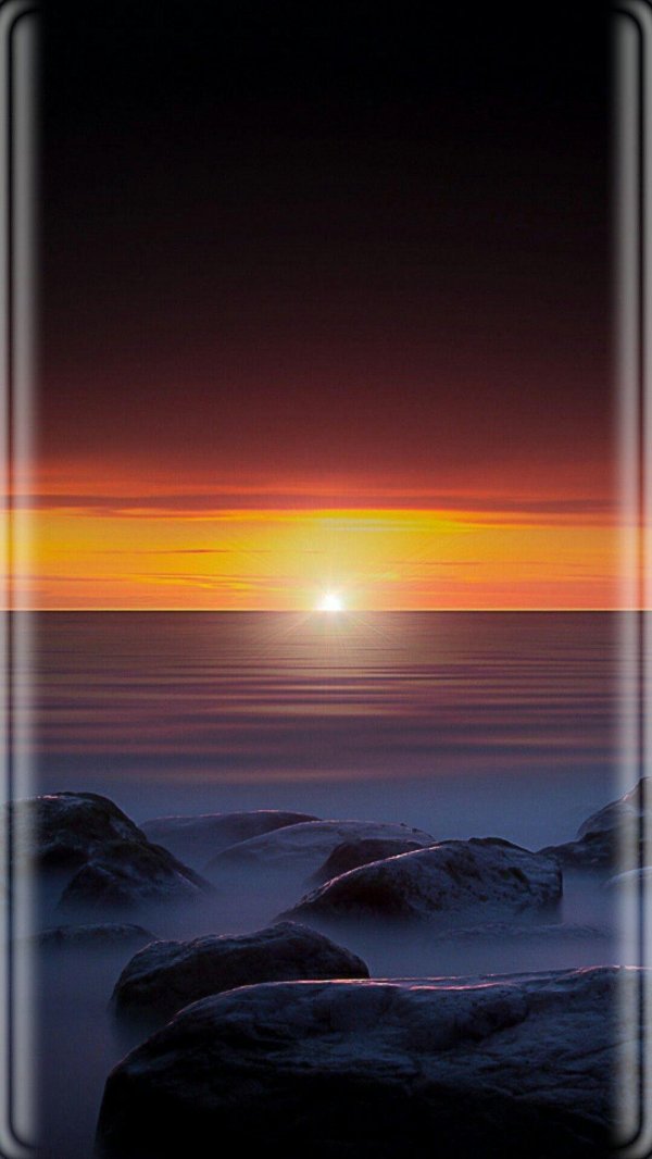 закат на берегу моря