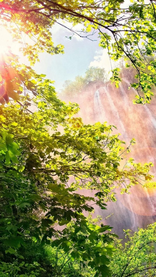 водопад солнце