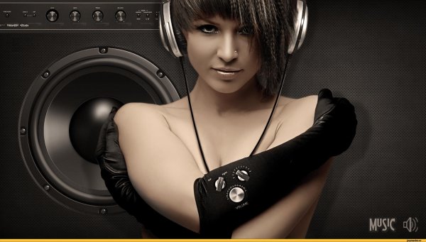 девушка в наушниках