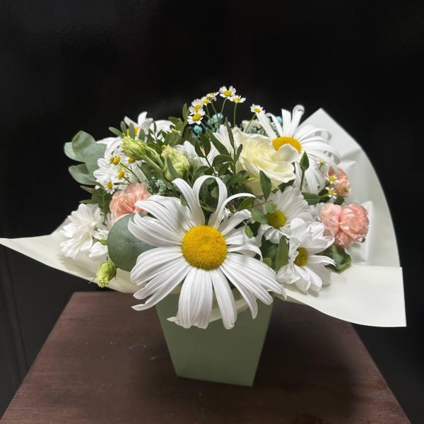 букет с ромашками