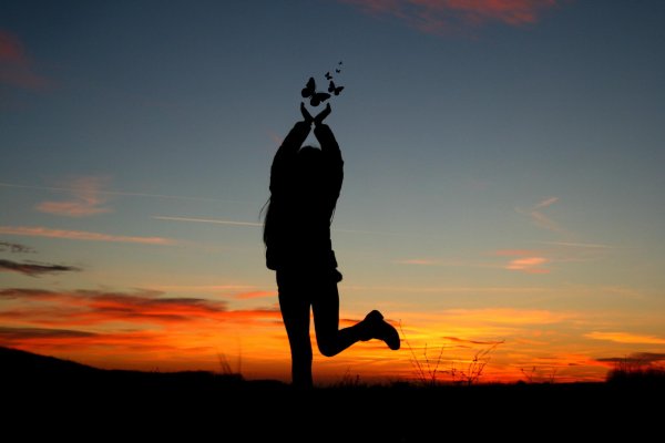 красивая тень человека