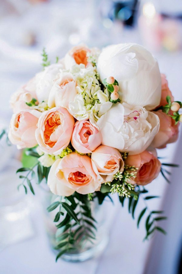 ранункулюс персиковый