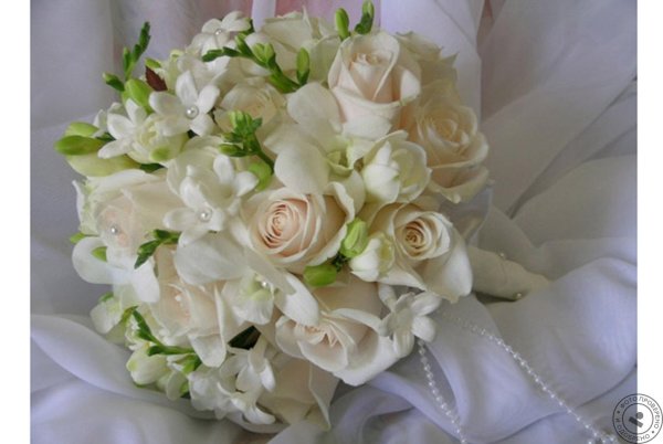 свадебные букеты белые