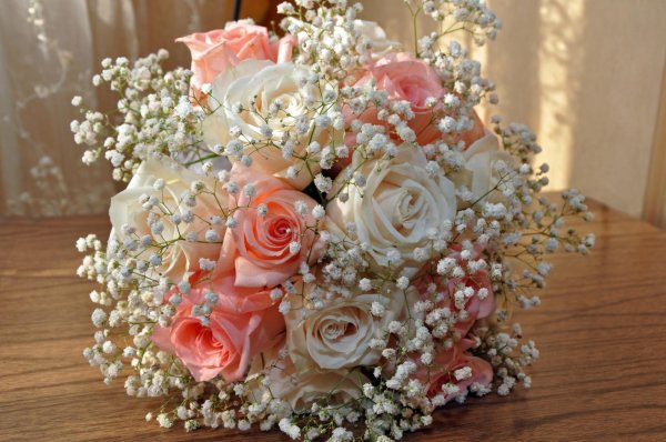 букет невесты гипсофила