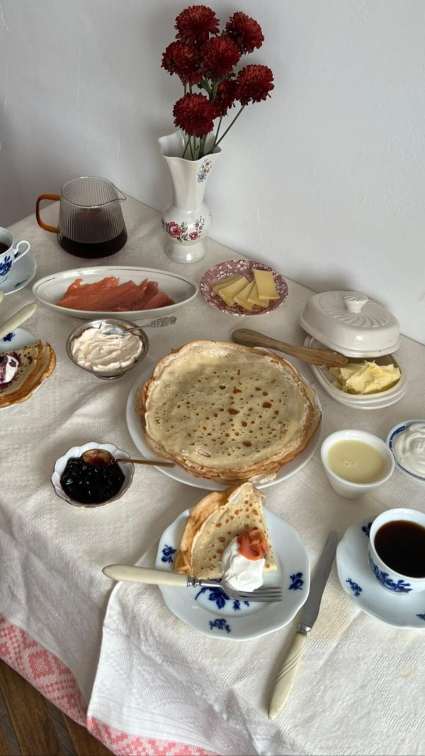 поздний завтрак