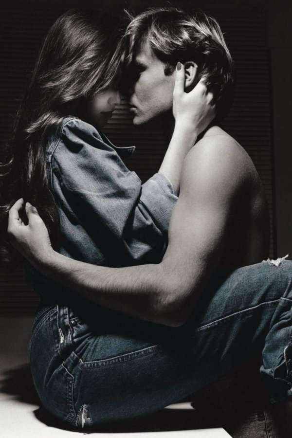 страстное объятие