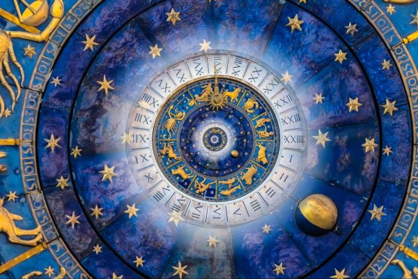 день астролога