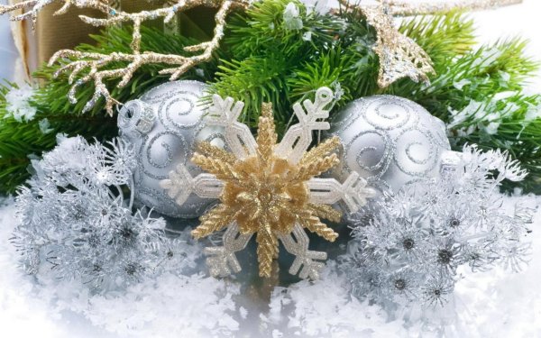 снежинки елочные украшения