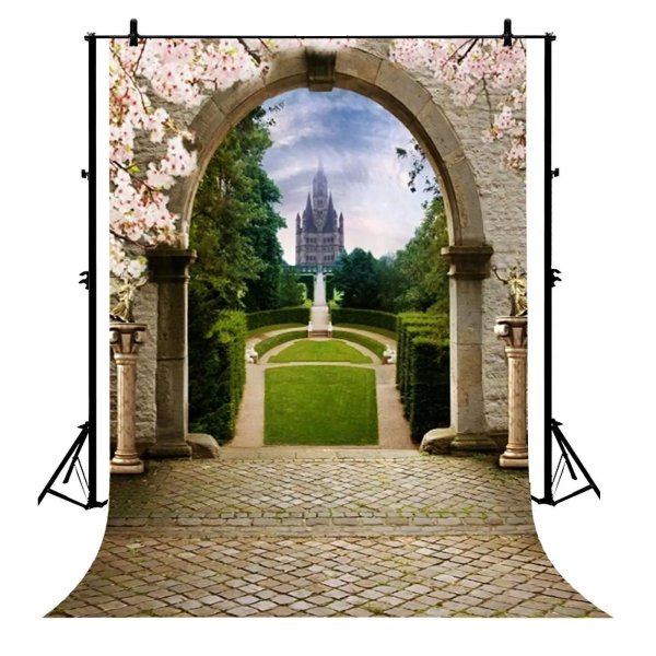 арка в саду