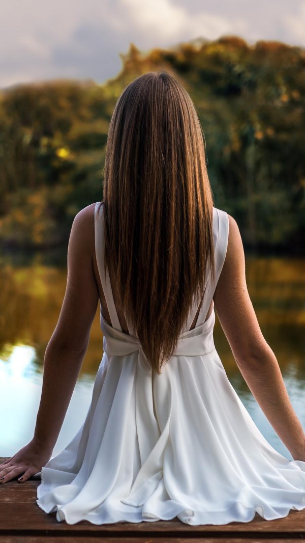 вид сзади девушка