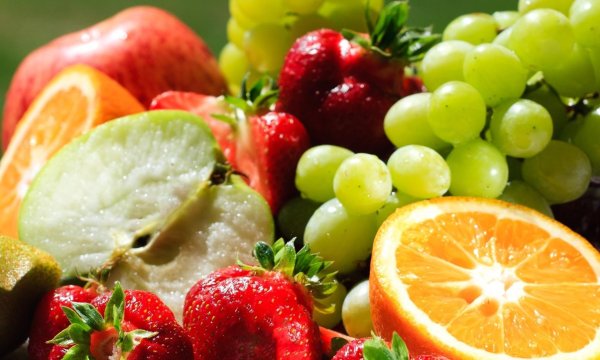 яркие фрукты