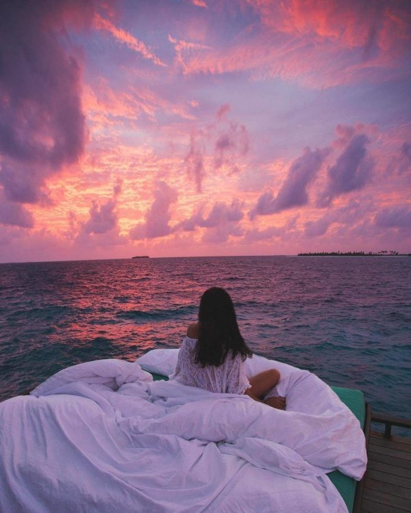 девушка море