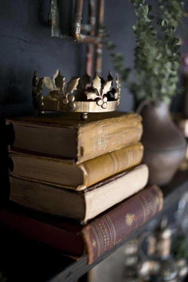 книги стопка