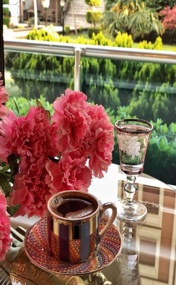 горячего кофе