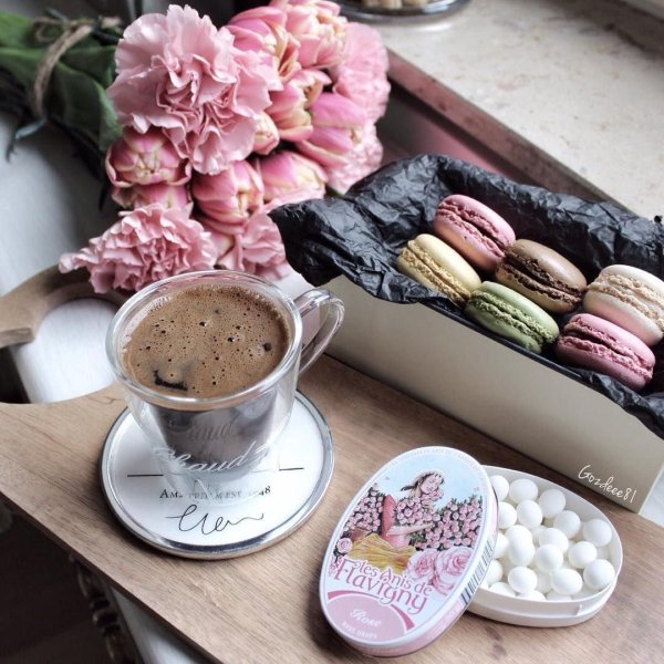 кофе со сладостями