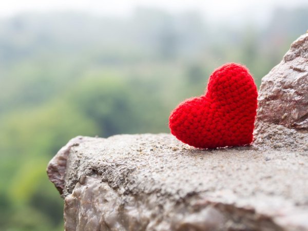 вязаная игрушка сердце