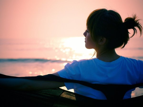 женщина со спины