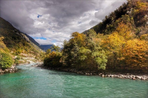 горная река бзыбь