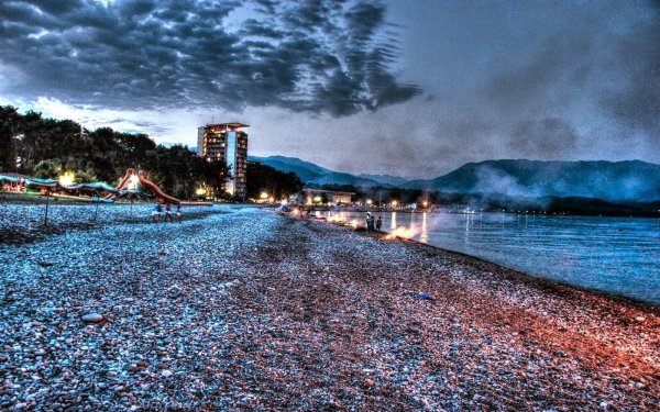 галечный пляж лазаревское