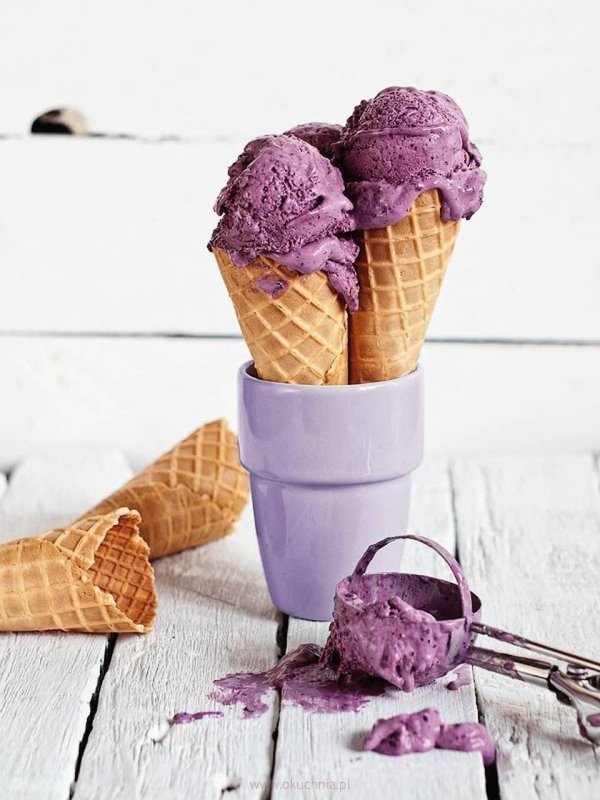 черничное мороженое