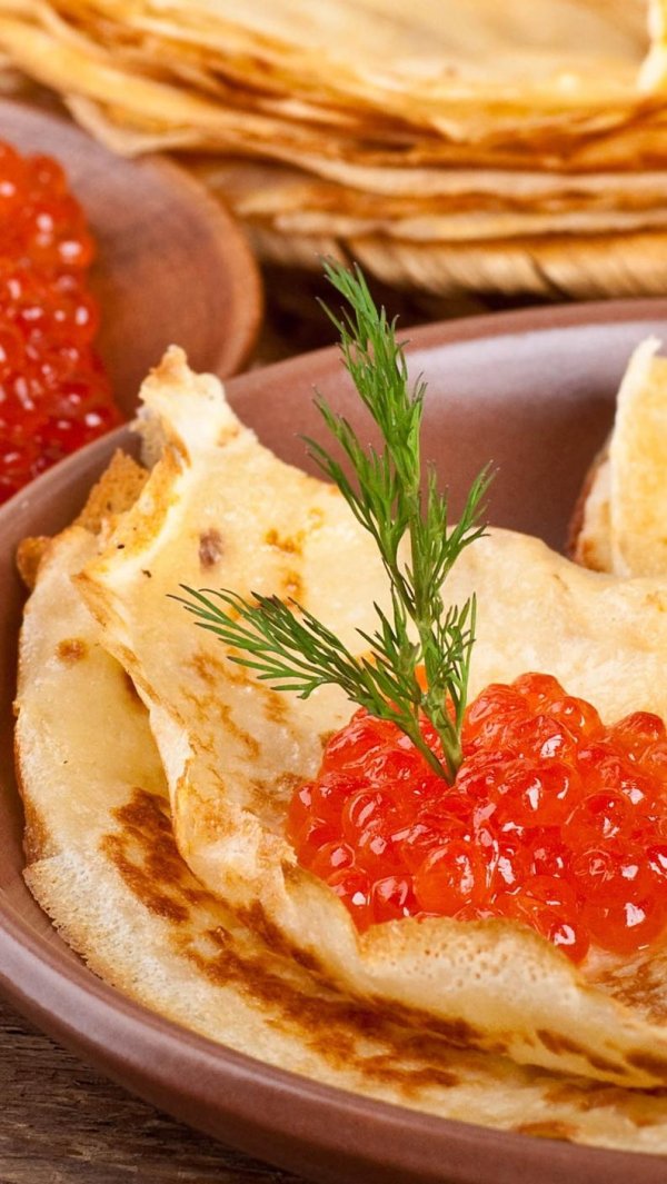 блин с икрой