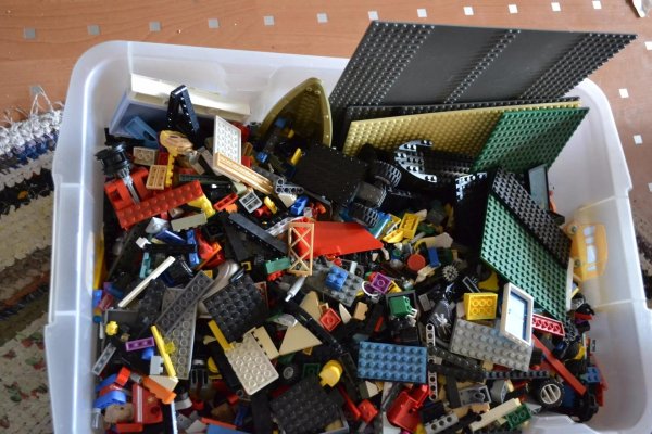 коробка лего