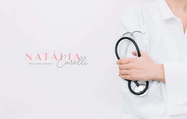 женщина врач